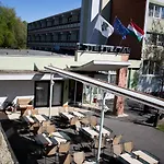 Hotel Komfort Platan