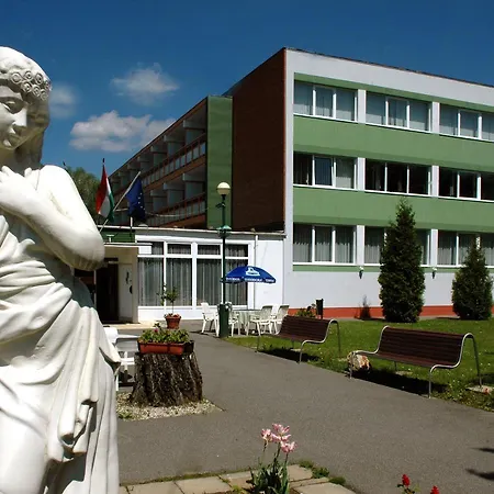 Komfort Platan Harkány