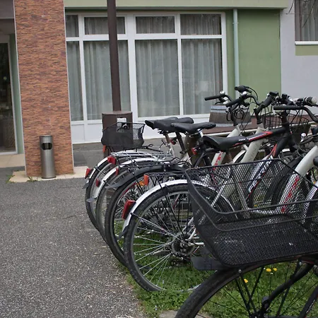 Komfort Platan Szálloda