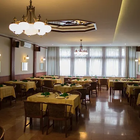 Hotel Komfort Platan Harkan
