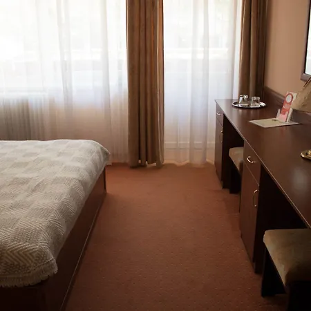 Hotel Komfort Platan Harkány