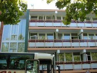 Komfort Platan ホテル