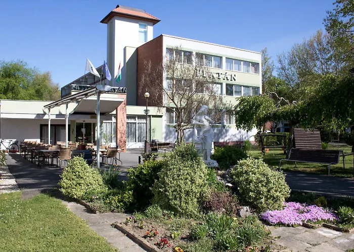 Hotel Komfort Platan Harkány