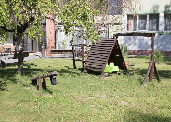 Hotel Komfort Platan