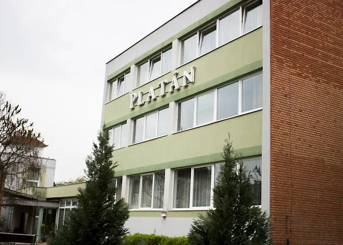 Hotel Komfort Platan 3*